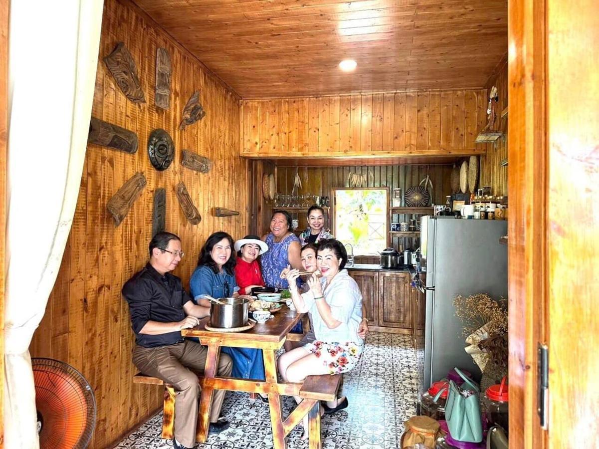 Dugiang Homestay Buôn Ma Thuột Exteriör bild