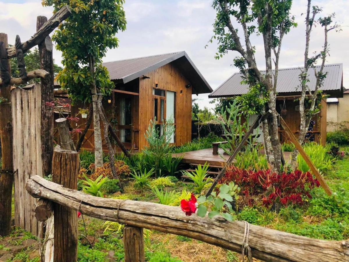 Dugiang Homestay Buôn Ma Thuột Exteriör bild