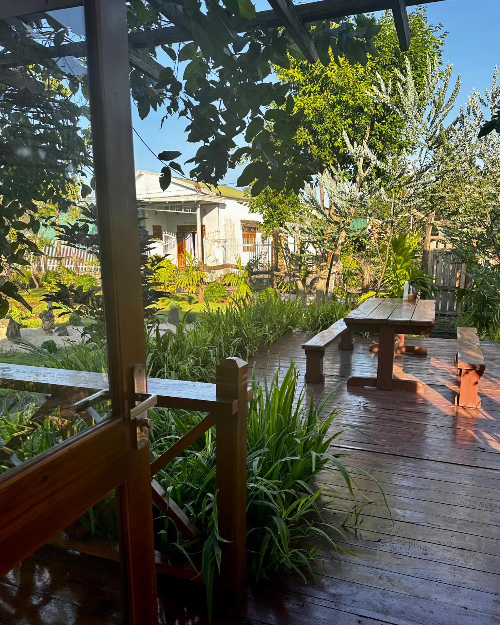 Dugiang Homestay Buôn Ma Thuột Exteriör bild