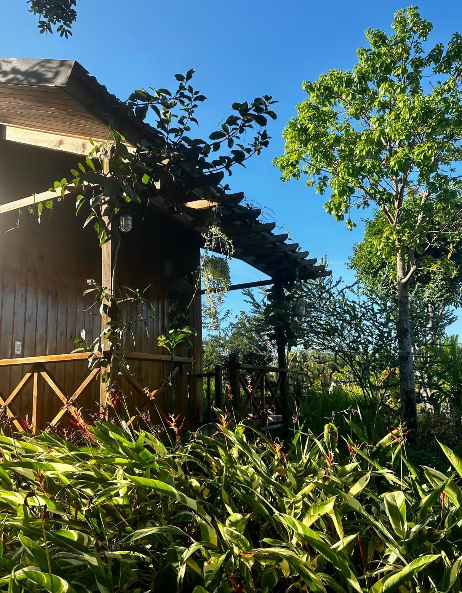 Dugiang Homestay Buôn Ma Thuột Exteriör bild